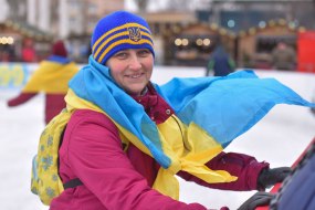 Участница флешмоба на катке