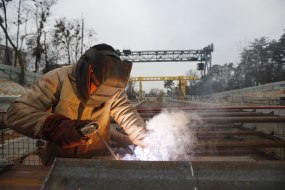Construction work at the Mostytska metro station