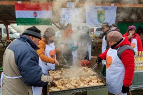 The participants of the Gravity Festival are preparing crackpots