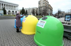 Containers for separate sorting of garbage