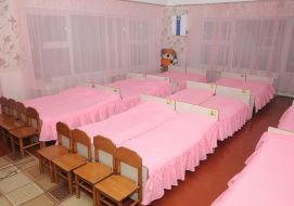 Спальная комната в детском саду