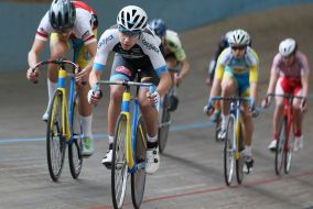 Велосипедисты во время заезда