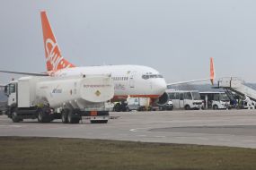 Airplane with evacuated Ukrainians
