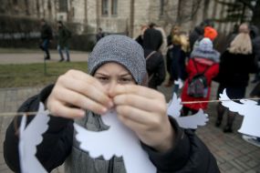 Honoring the memory of Heavenly Hundred Heroes