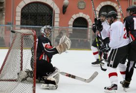 Playing moment of the match