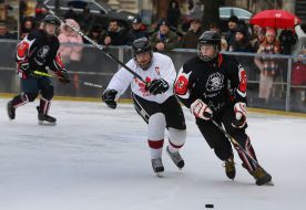 Playing moment of the match