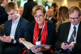 Анка Фельдгузен