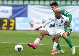 Playing moment of the match