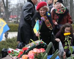 Возложение цветов к памятнику Тарасу Шевченко