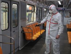 Дезинфекция общественного транспорта из-за вспышки коронавирус в Киеве