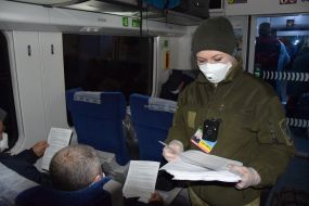 Поезд с украинцами прибыл из Польши