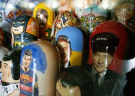 Matryka with a portrait of Vladimir Zelensky