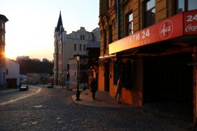 Semi-empty Andreevsky descent in Kiev