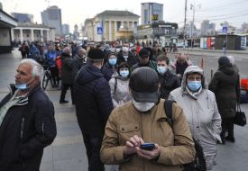 Evacuation of Russian citizens at the train station