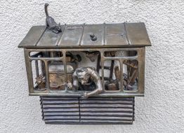 Mini-sculpture "Kiev king-balcony"