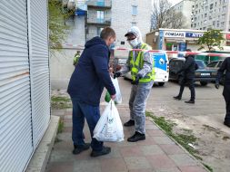 Transfer of products for the residents of the hostel
