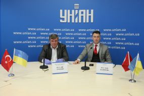 Віталій Трошин та Руслан Дідовець