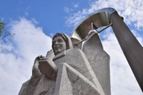 Пам'ятник «Скорботний янгол Чорнобиля»