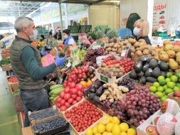 Stolichny market in Kiev