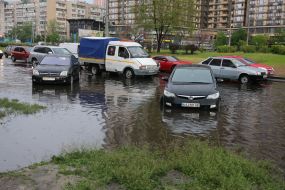 Наслідки сильної зливи в Києві