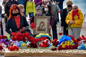 Возложение цветов по случаю Дня победы над нацизмом