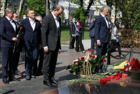 Депутаты из партии "Оппозиционная платформа - За жизнь"