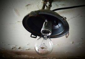 Light bulb
