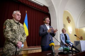 Ihor Khomenko, Dmytro Kuleba, Oksana Kolyada