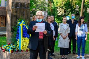 Роман Децик