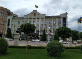 The building of the Irpin city administration on Taras Shevchenko Square in the city of Irpin
