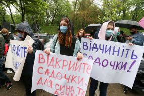 Action "Parents - kindergartens!"