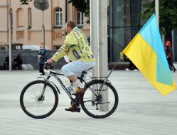 Cyclist on Constitution Square during a bike ride