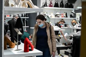 Shoppers at shopping center in Kyiv