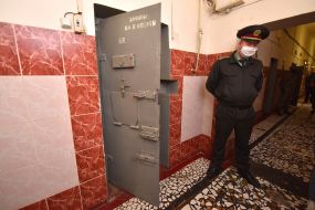 Cells in the Zaporizhia pre-trial detention center