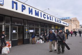 Passengers at the station in Zaporozhye