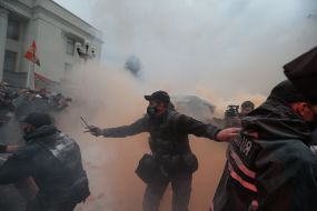 The action of Avakov's resignation near the parliament
