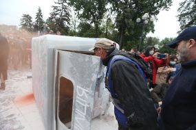 The action of Avakov's resignation near the parliament