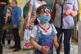 Girl in a medical mask