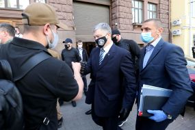 Petro Poroshenko came to the State Bureau of Investigation