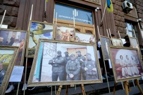 The paintings near the entrance to the building of the State Bureau of investigation
