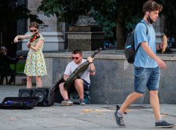 Уличные музыканты