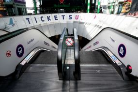 Ескалатор в аеропорту "Бориспіль"