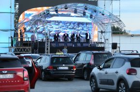 Picardy Third held a car concert on the roof