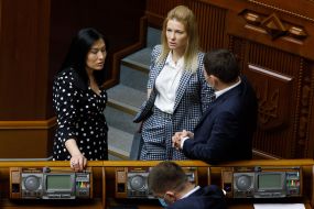 Viktoriya Kinzburska,  Yuliya Hryshyna