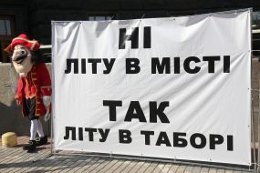 A rally demanding to open summer camps for children near the Cabinet