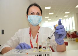Nurse at the Kharkiv Plasma Center