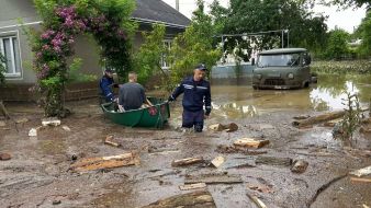 Evacuation of people in Chernivtsi region