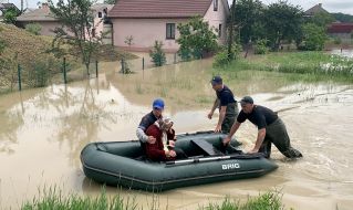 Evacuation of people in Chernivtsi region