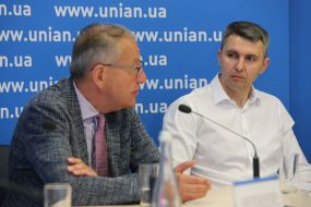 Borys Mankovskyy, Vladyslav Moroz