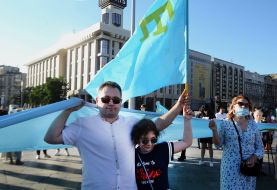March to the Day of the Crimean Tatar flag